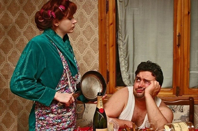 Почему жены выглядят дома, как лахудры