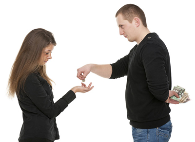 Заберите у женщин деньги – это укрепит семью!