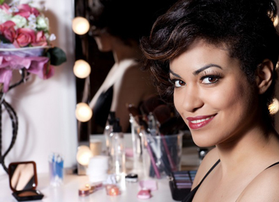 Женские комплексы: мир за пределами макияжа